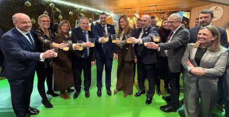 Imagen Barbón reivindica en Fitur el modelo turístico de Asturias, “sostenible y de calidad”, y augura que los mejores años para el sector “aún están por llegar”