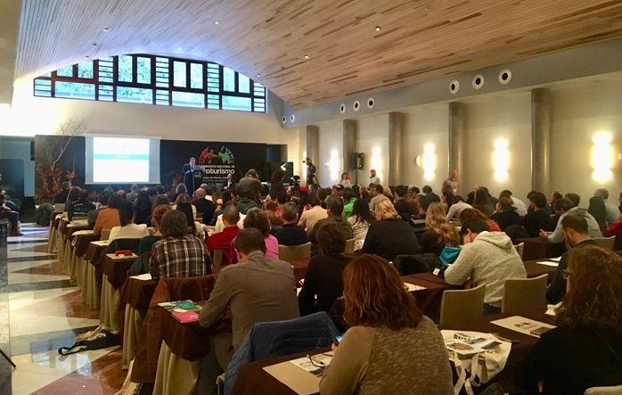 Ir a Imagen Más de 200 empresarios e instituciones participan en Cangas del Narcea en el III Congreso Nacional de Ecoturismo