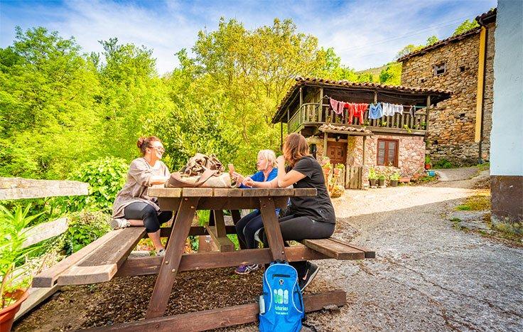 Go to Image Asturias cierra el verano con el número de turistas y pernoctaciones más alto de toda la serie histórica